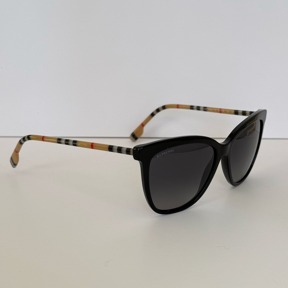 Burberry Clare Sunglasses